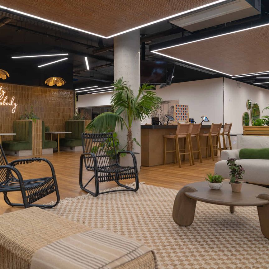 Gold Ensuite - Photo 1