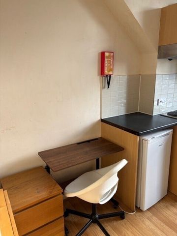 High Street - Photo 2