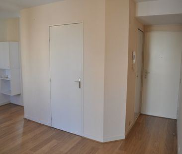 Location Appartement 1 pièce 24m² - Photo 4