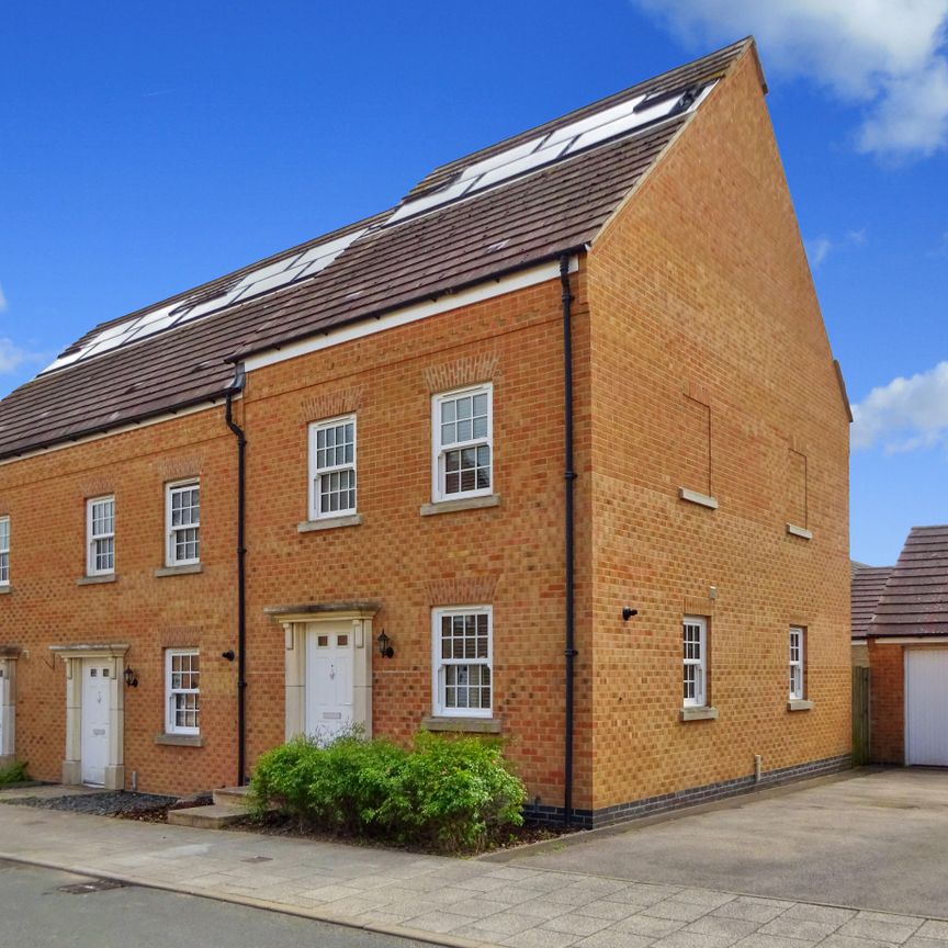 Eydon Drive, Corby - Photo 1