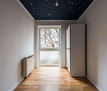 Meads Court, Stratford, E15 - Photo 4