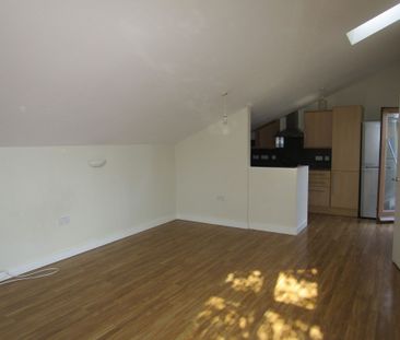 1 bed Apartment - To Let - Photo 3
