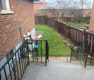 For Lease - 127 Risebrough Circuit, Markham, Ontario - Photo 5