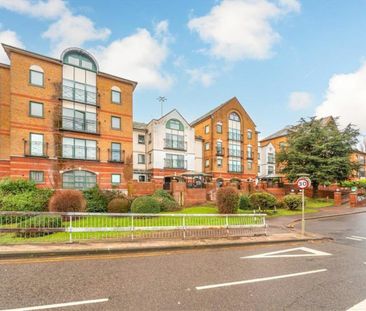 Brent Cross Gardens, NW4, London - Photo 1