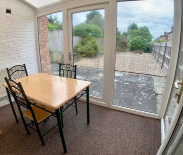 3 bedroom semi-detached house to rent - Photo 3