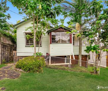 3 Bedroom House in Highgate Hill - Photo 5