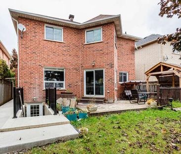 For Lease - 33 Early Street, Halton Hills, Ontario - Photo 2