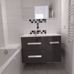 T2 - Photo 3