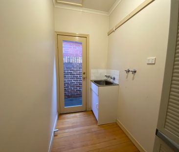 Lifestyle Convenience in the Heart of Northcote - Photo 5