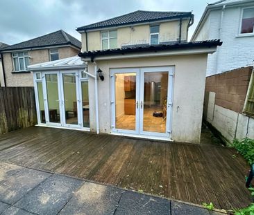 Wroxham Road, POOLE - Photo 1