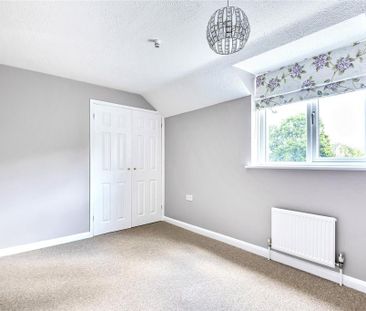 3 bedroom detached house to rent - Photo 2