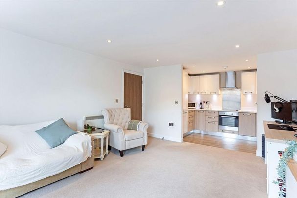 1 bedroom flat to rent - Photo 1