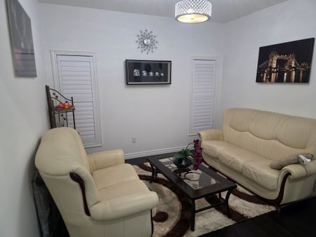 For Lease - 228 Greti Drive, Hamilton, Ontario - Photo 2