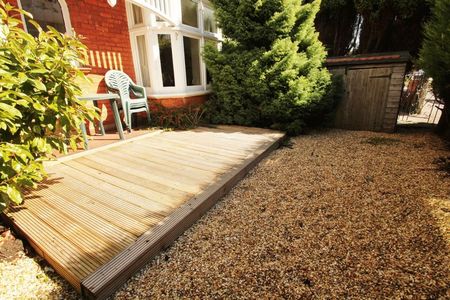 Winton, Bournemouth - Photo 2