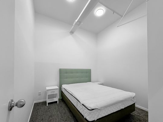 Welcome to apartment 4G in The James Smith Apartments. - Photo 1