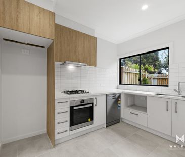 Modern Living Townhouse! - Photo 6