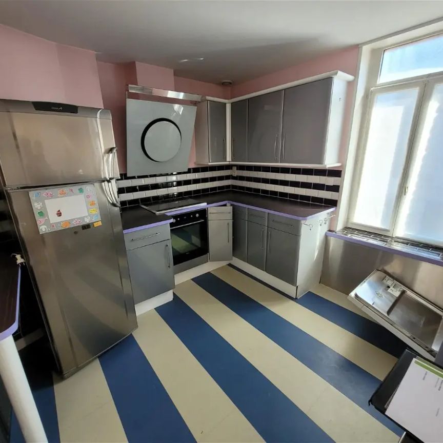 Location maison 5 pièces - 178m² à Herlies (59134) - Photo 1