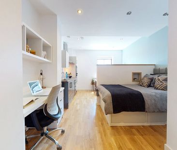 Apt 27, Crown Residence - Photo 1