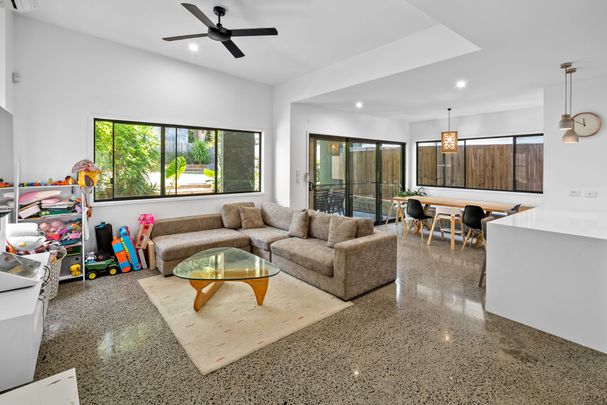 Beautiful family home situated in Murarrie - Photo 1