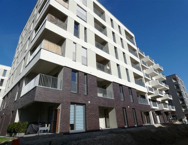 Toll geschnittene 2-Zi. Whg mit Balkon, Parkett, FBH, AR und TG! - Foto 1