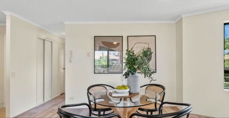 Convenience in Heart of Coorparoo! - Photo 3
