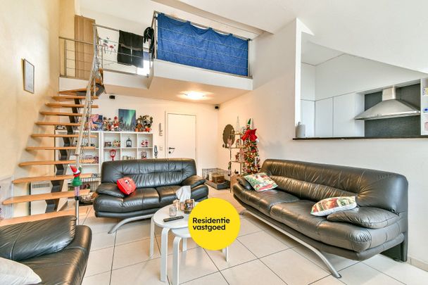 Dakappartement met 3 slaapkamers en garagebox in centrum van Gistel - Photo 1