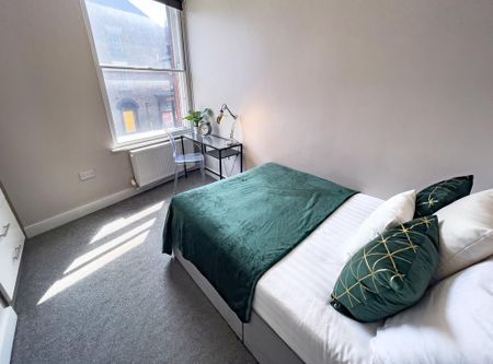 5 bedroom terraced house to rent - Photo 5