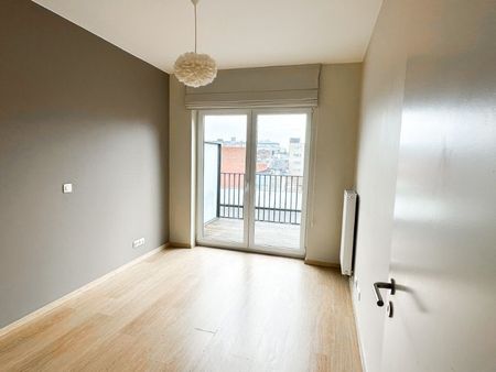 Roeselare centrum : instapklaar appartement in het hartje van de stad met 2 slaapkamers 115 m² - Photo 2