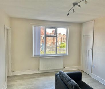 2 bedroom Flat to rent in Hawkeys Lane, North Shields, Tyne and Wear - Photo 3