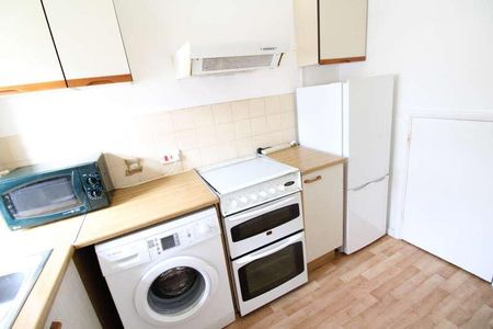 Ormsby Close, Luton, LU1 - Photo 2