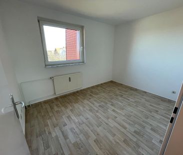 Anmietung ab Sofort! Küchenübernahme möglich! Schöne 3-Zimmer-Wohnu... - Photo 1