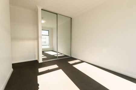 Unit 4/2 La Scala Court, Paradise. - Photo 2