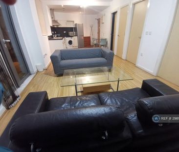 2 bedroom flat to rent - Photo 6