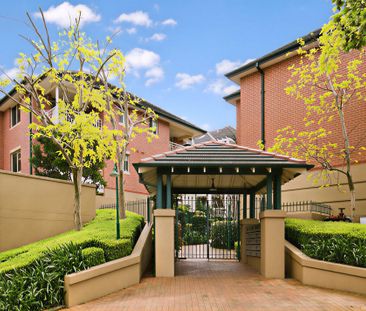 SPACIOUS TWO-BEDROOM APARTMENT IN HIGHLY DESIRED ROSALIND GARDENS - Photo 4