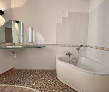 Location Appartement 2 pièces 28m² LA CIOTAT 13600 - Photo 1