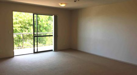 Convenient Location - Photo 2