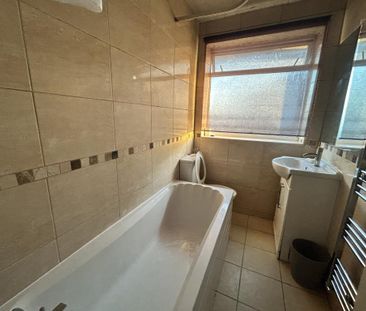 3 bedroom maisonette to rent - Photo 4