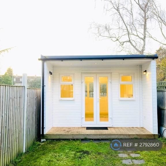 2 bedroom maisonette to rent - Photo 1