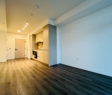 For Lease - 28 Interchange Way Unit# 310, Vaughan, Ontario - Photo 1