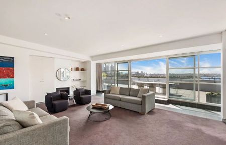 House like Penthouse with Stunning Harbour Views - Photo 5