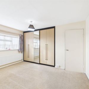 Fane Way, Maidenhead Fane Way, Maidenhead - Photo 2