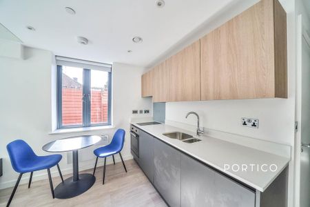 Studio to rent - Photo 3