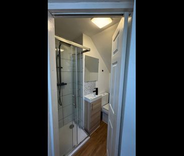 Studio Flat, London, NW2 - Photo 6