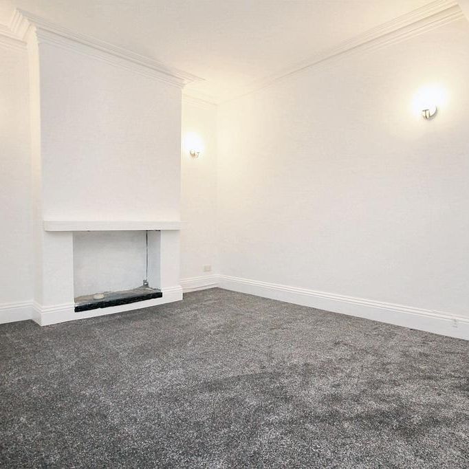 4 bedroom terraced house to rent - Photo 1