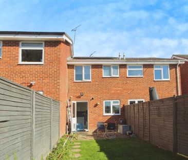 2 bedroom terraced house to rent - Photo 5