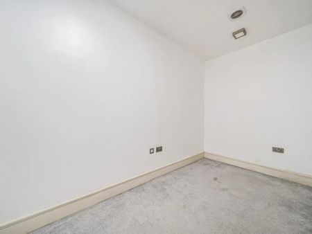 4 Bed Maisonette, Milton Park, N6 - Photo 3