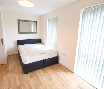 Martlesham Walk, NW9 5BF, London - Photo 4