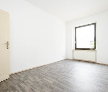 Altbauflair in zentraler Lage: Erdgeschosswohnung nahe der Hattinge... - Photo 4