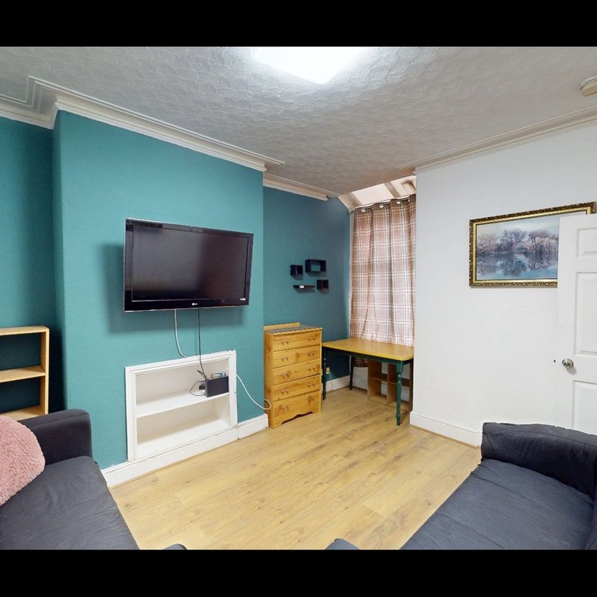 4 Bed Terraced House, Landcross Road, M14 - Photo 1