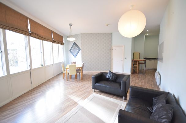 3 Bed Flat, Thomas Lane, BS1 - Photo 1